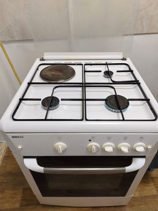 продам газ плиту б/у
