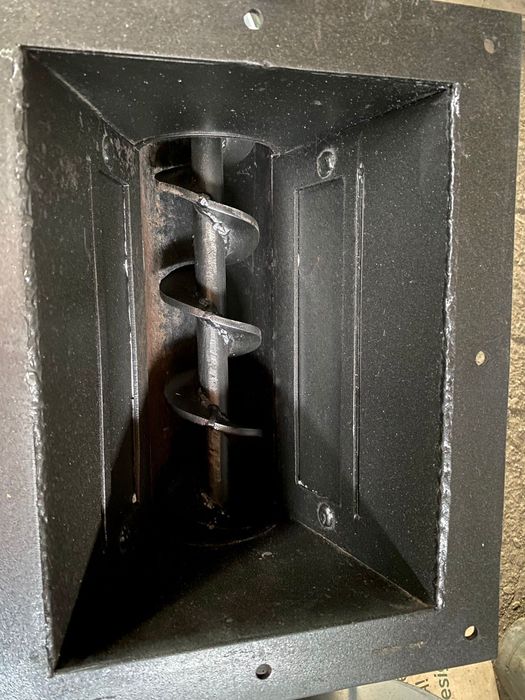 Котел отопления шнековый