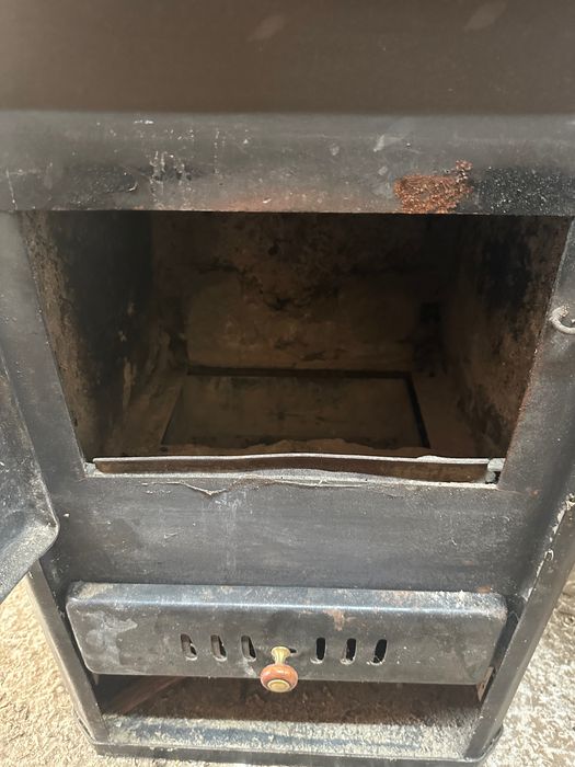 Печка на твърдо гориво с водна риза Прити