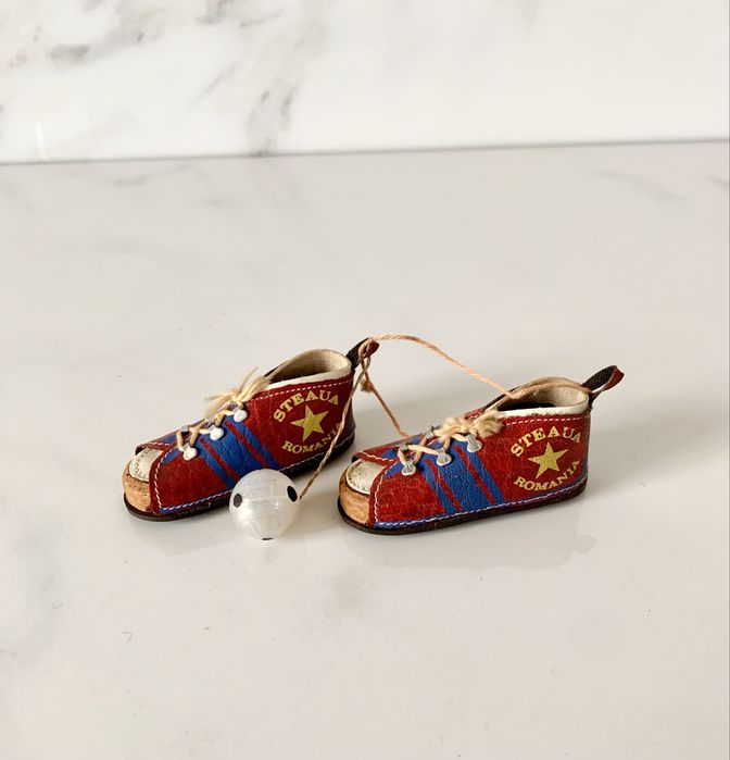 Steaua ghete crampoane fotbal anii 80-90 jucarii vechi romanesti