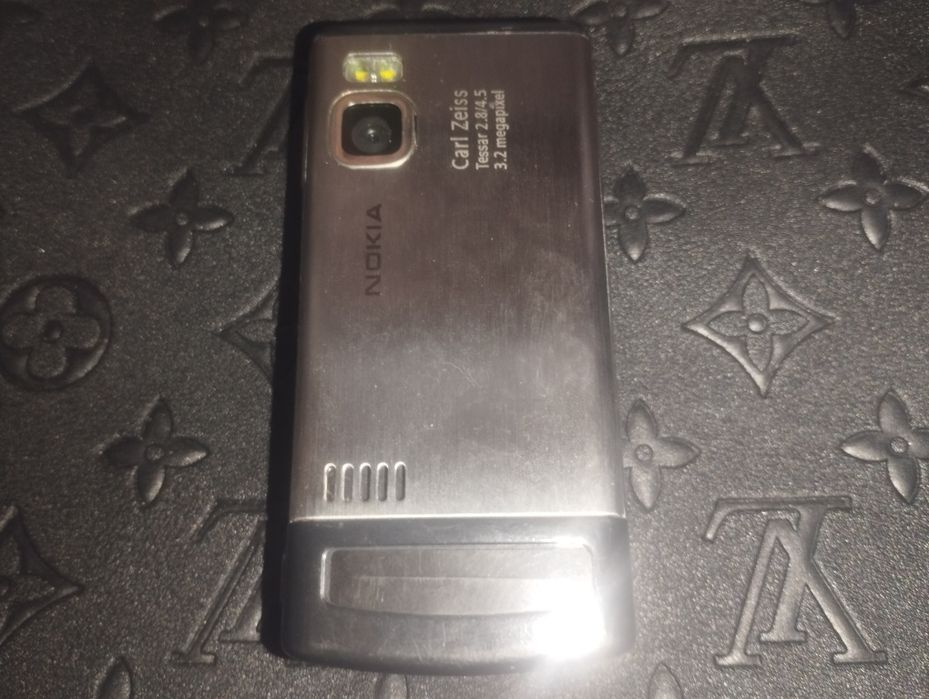 Assalom alekum Telefon Sotiladi Original Nokia 6500 Slider