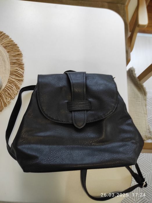 Кожена дамска раница