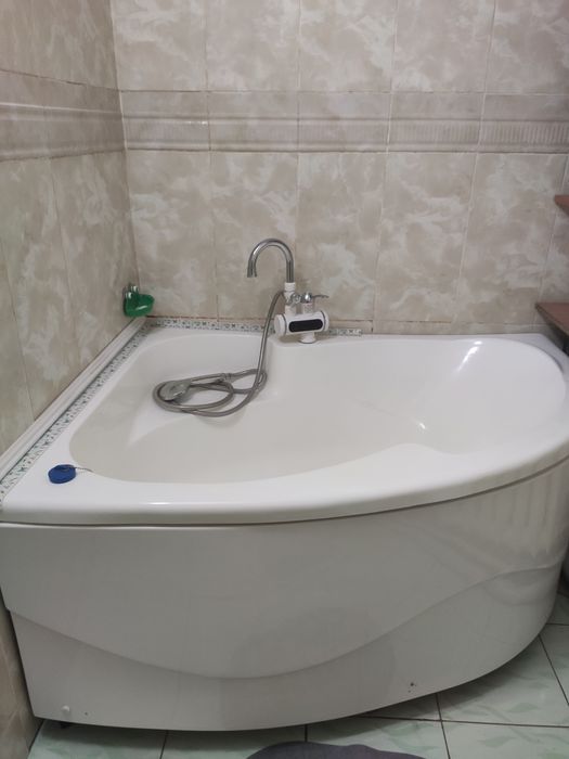 Угловая ванна, 1,00* 1,30