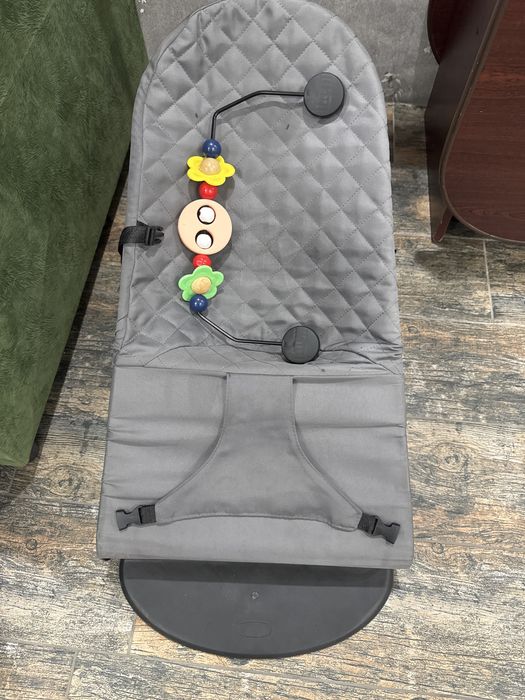 Продаю шезлонг для малыша