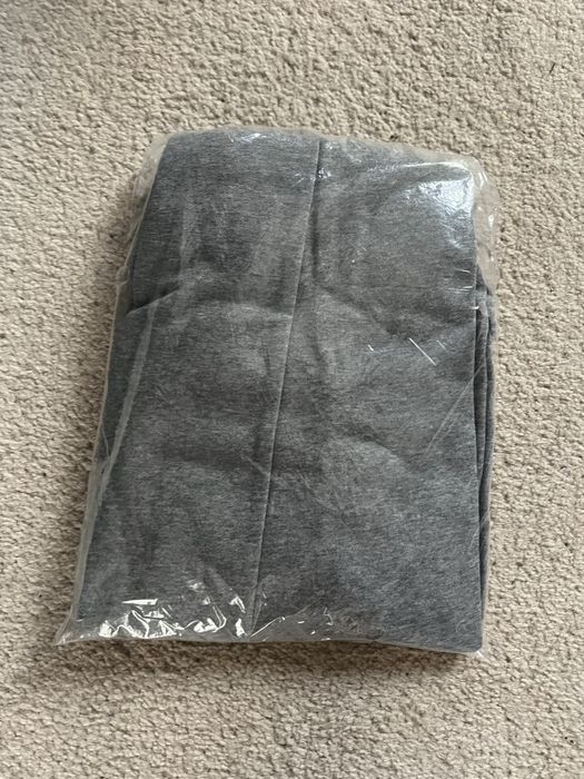 Vând pantaloni nike originali