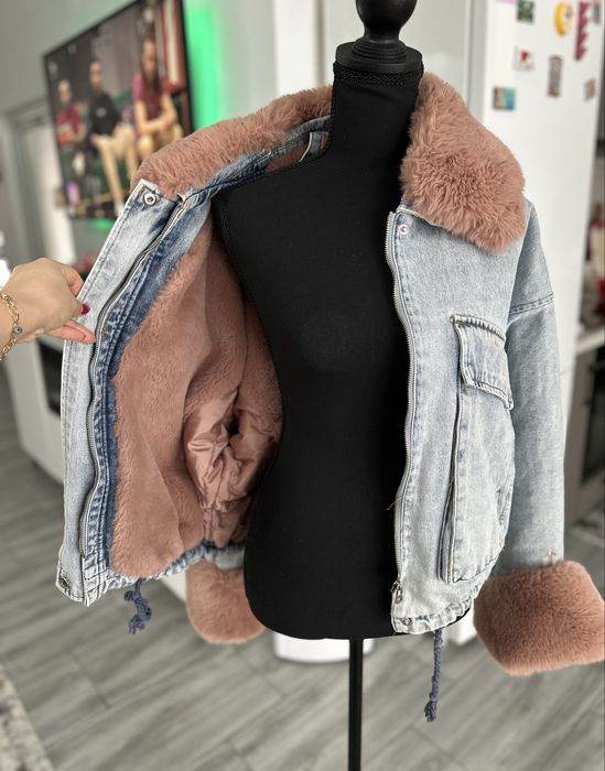 Jachetă din denim cu blăniță roz
