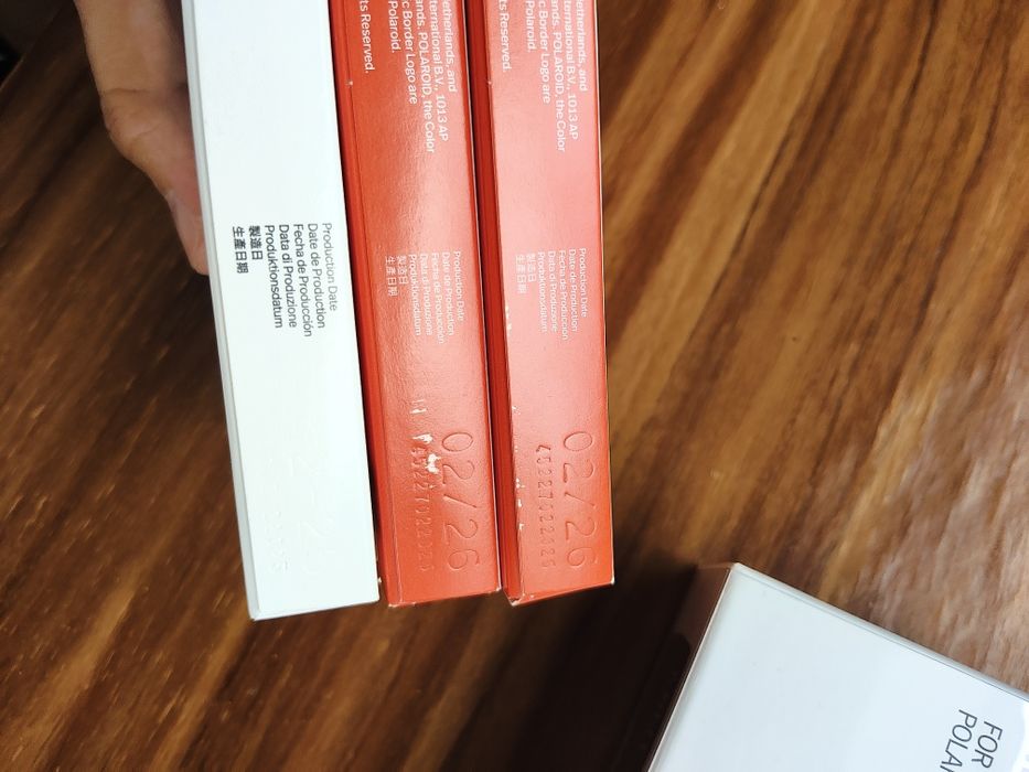 Продавам комплект Polaroid SX-70 Alpha, светкавица MiNT Flash Bar 2, филми и аксесоари