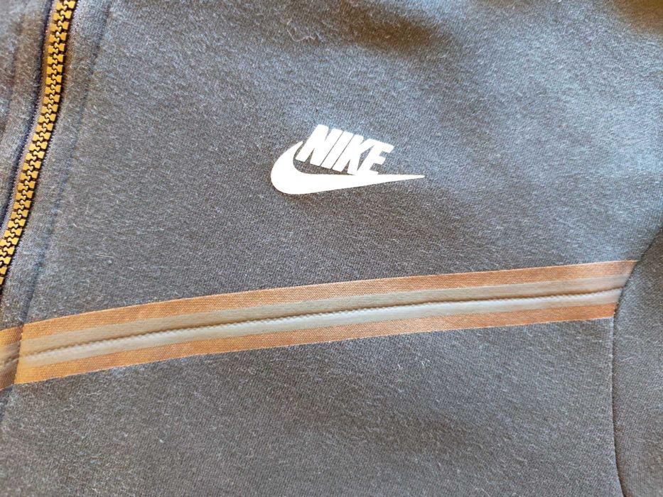Мъжко горнище Nike tech fleece (размер M)