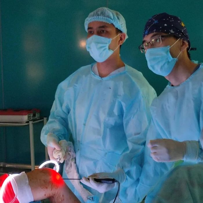 Хирург , травматолог