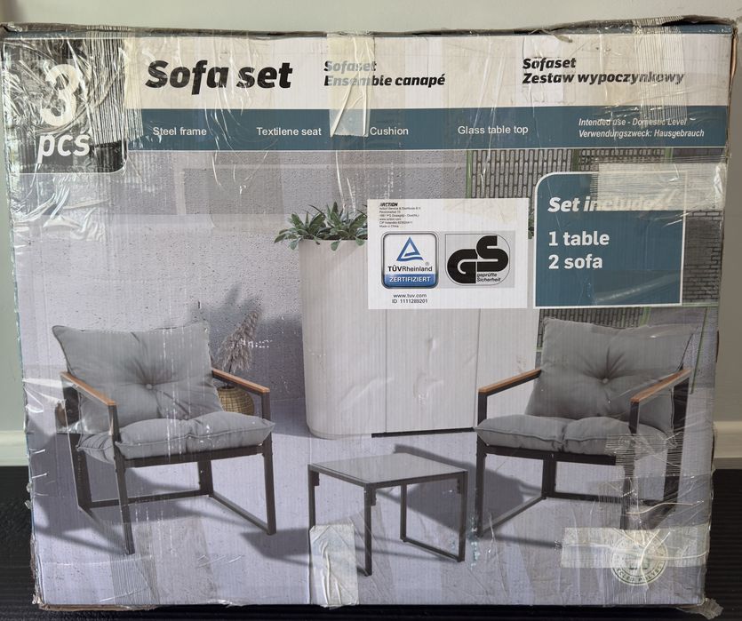 2 Стола и масичка с метална основа| Градинска мебел