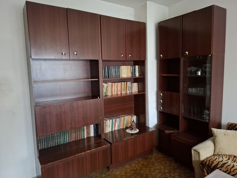 Продавам секция за хол/всекидневна Пловдив