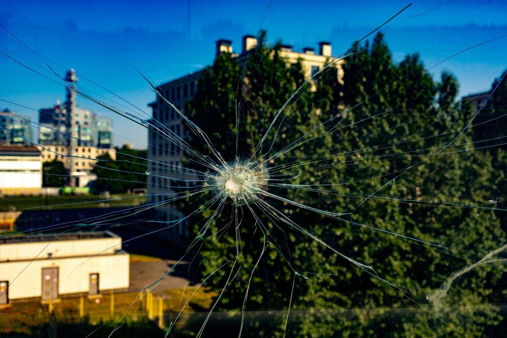 Разпродажба на фолио за стъкла - противоударно и декоративно