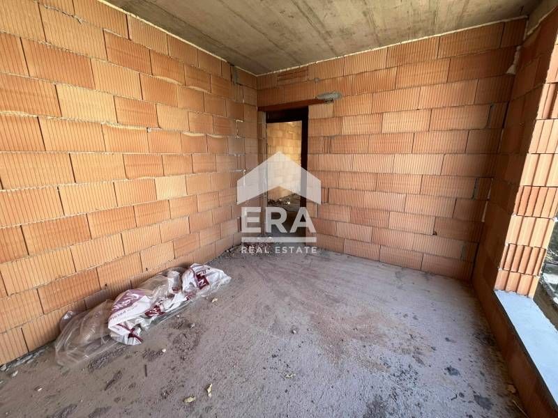 Продава се Двустаен апартамент в Варна, Владислав Варненчик - 52 кв.м за 1518 €/кв.м - Снимка #4