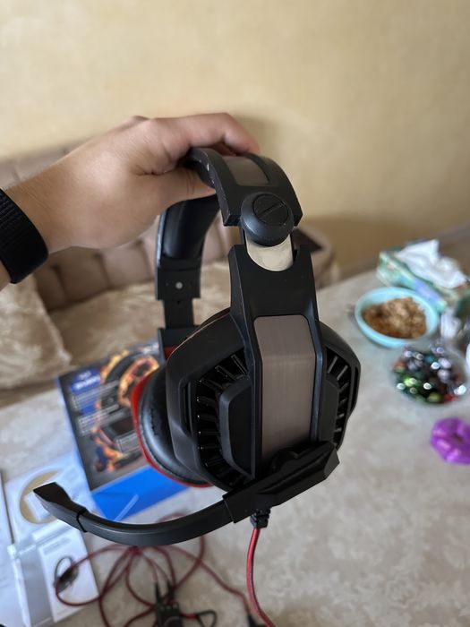 Игровые наушники SVEN AP-U990MV