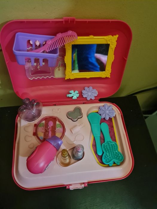 Козметичен комплект за деца в куфарче