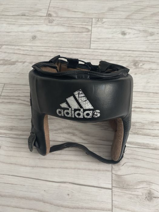 Боксерский  шлем