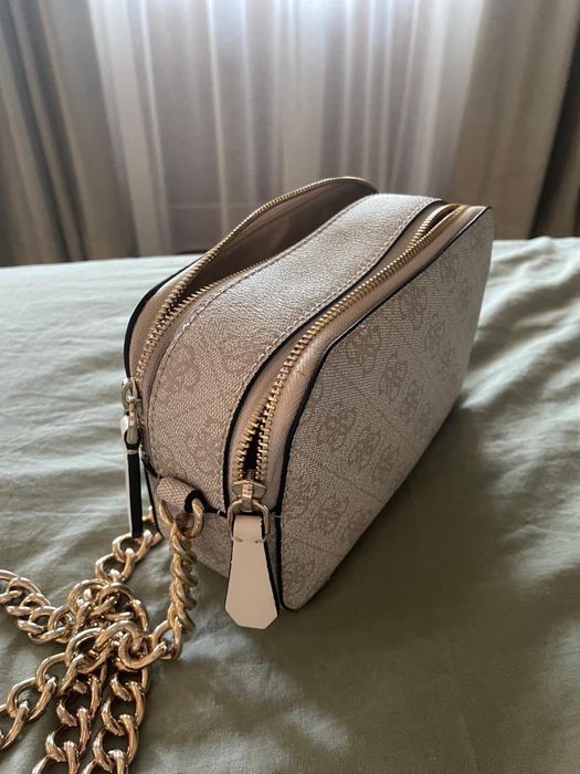 Geanta GUESS noua desigilata