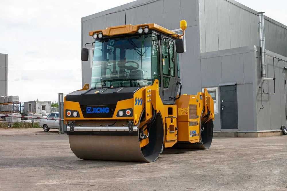 Продаем Дорожный каток XCMG XD83  8 ТОН