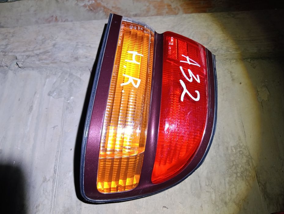 Nissan a32  задние фонари