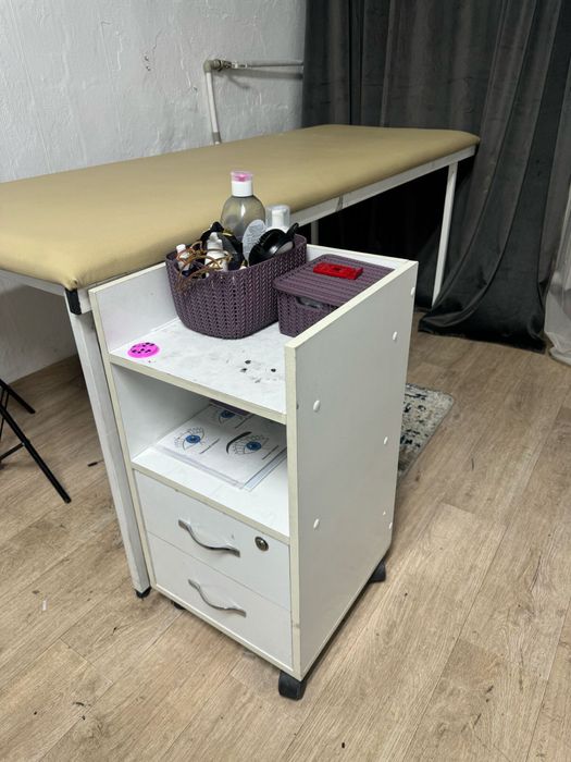 Продам кушетку,помощницу