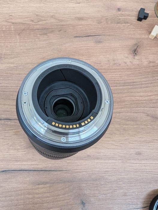 Продам объектив Canon RF 100-400mm f/5.6-8 IS USM