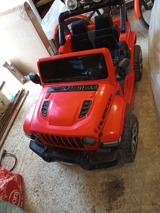 Masinuta electrica rosie copii 4 x 4 masina jeep rubicon wrangler