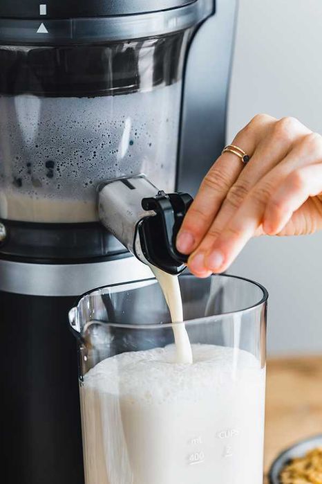 Нова Мощна Бавна Сокоизстисквачка Студено Пресоване Panasonic MJ-L700