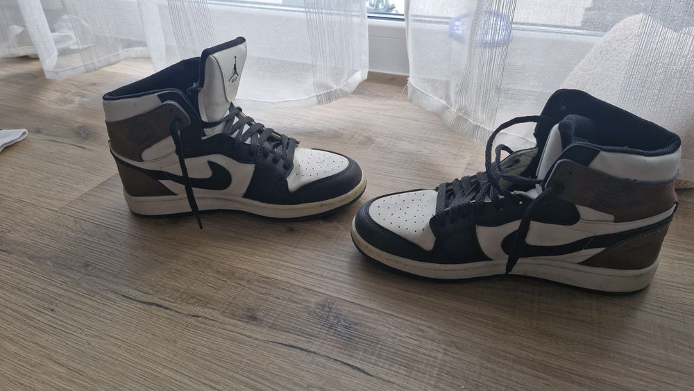 Bascheti Nike Jordan 1 nr 40