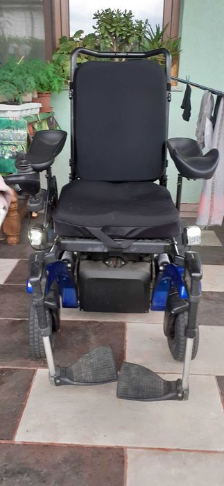 Carucior electric handicap Ottobock Juvo B5