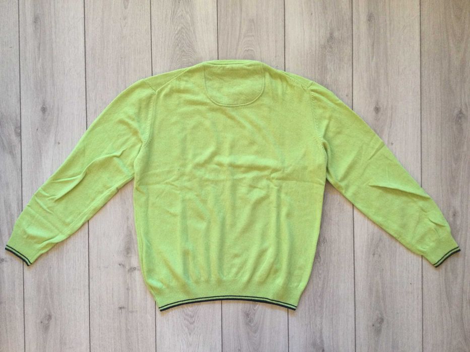 оригинален зелен вълнен пуловер PIERLUCCI размер L от Италия