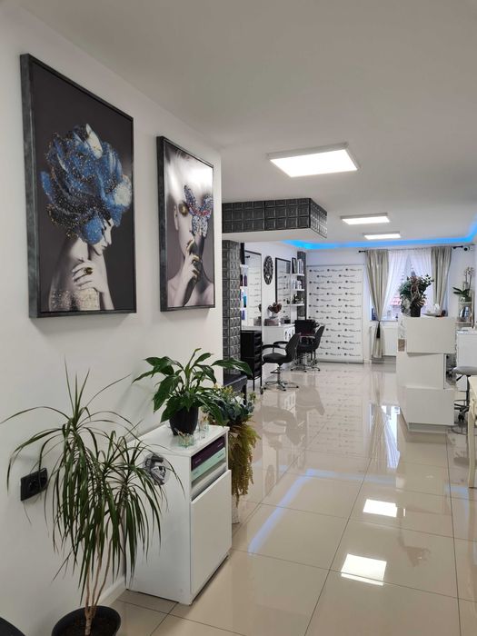 Pedichiură medicală/Extensii păr/Make-up/Epilare definitivă