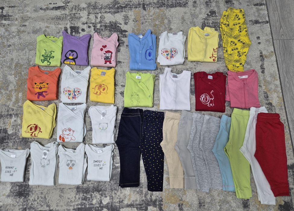 Lot haine bebe marimea 74 salopete, body, pantaloni, colanti