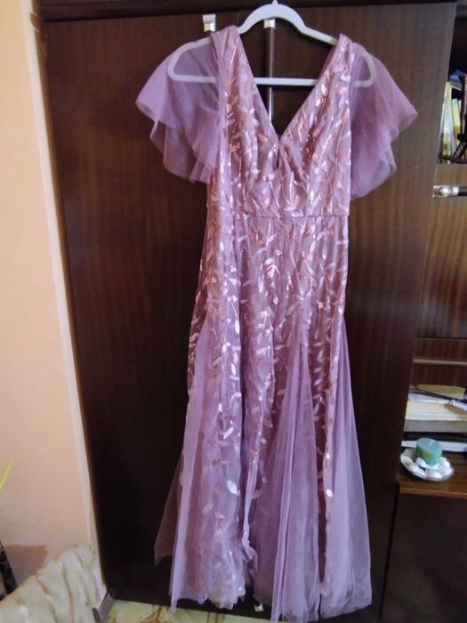 Дълга официална рокля