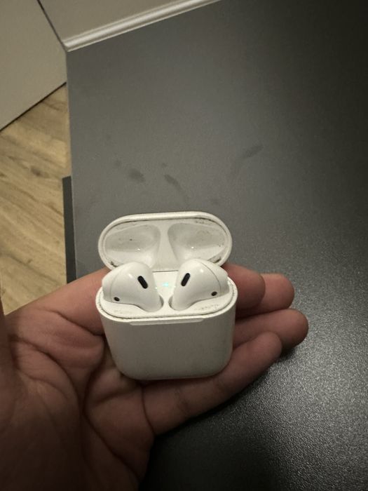 продам airpods 2