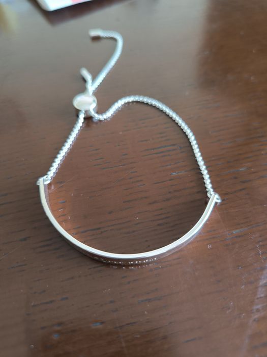 Гривна Estella Bartlett