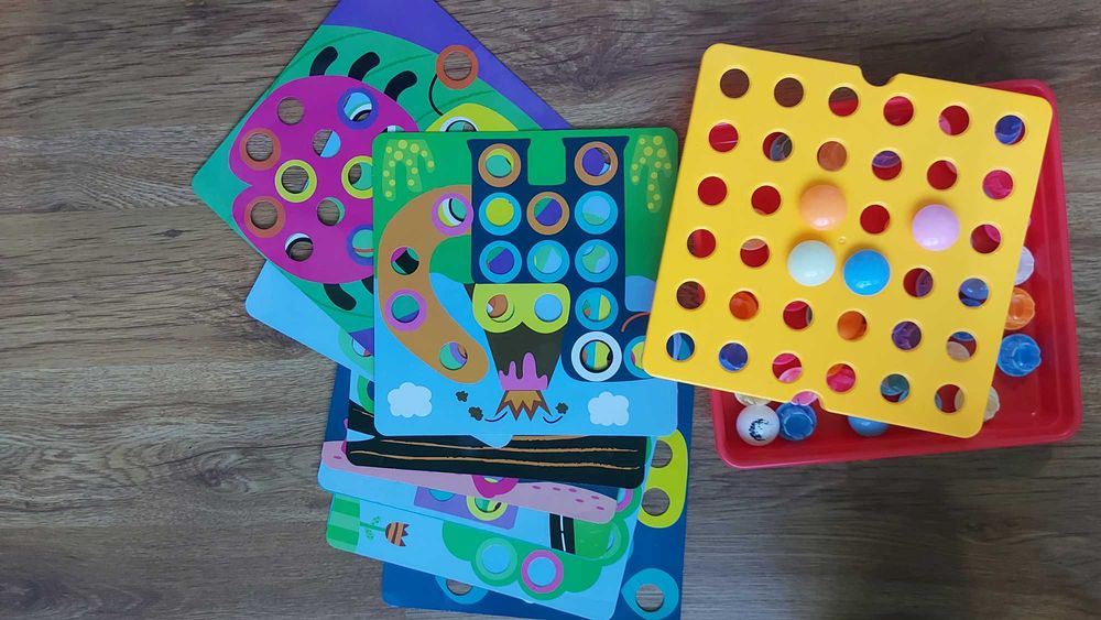 Jucarii de lemn, puzzel