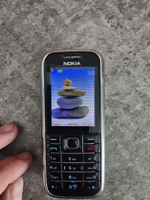 Vand telefoane de colecție.
