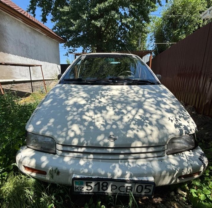 Ниссан прайре М11