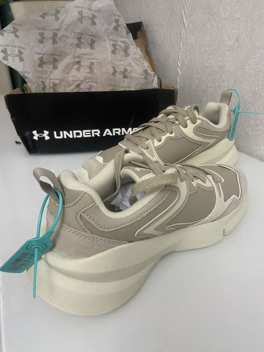 Кроссовки under armour
