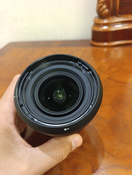 Обектив Tamron 17-28  на аппарат Sony
