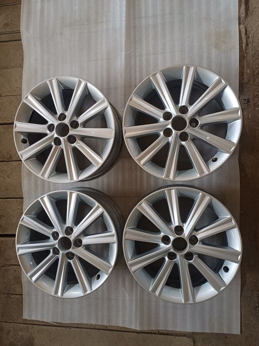 Продам Оригинальные диски R17 TOYOTA CAMRI 50,55