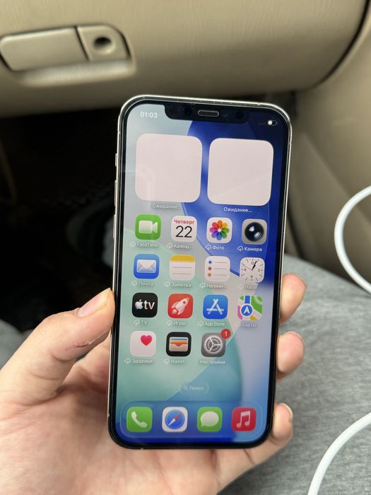 iPhone 12 Pro в идеальном состоянии