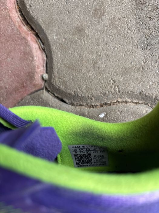 Vreau să vând haine papuci crampoane de fotbal originale