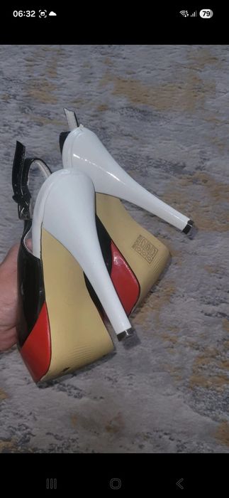 Sandale marime  35, toc de 12 cm