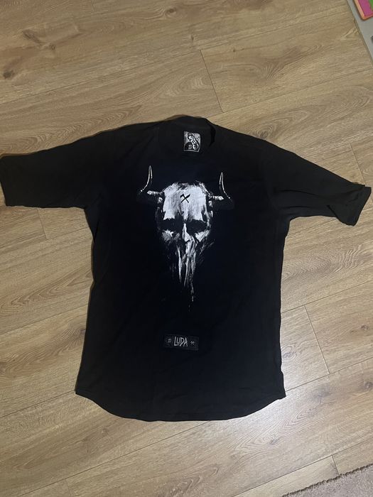 Тениска на Luda рядка