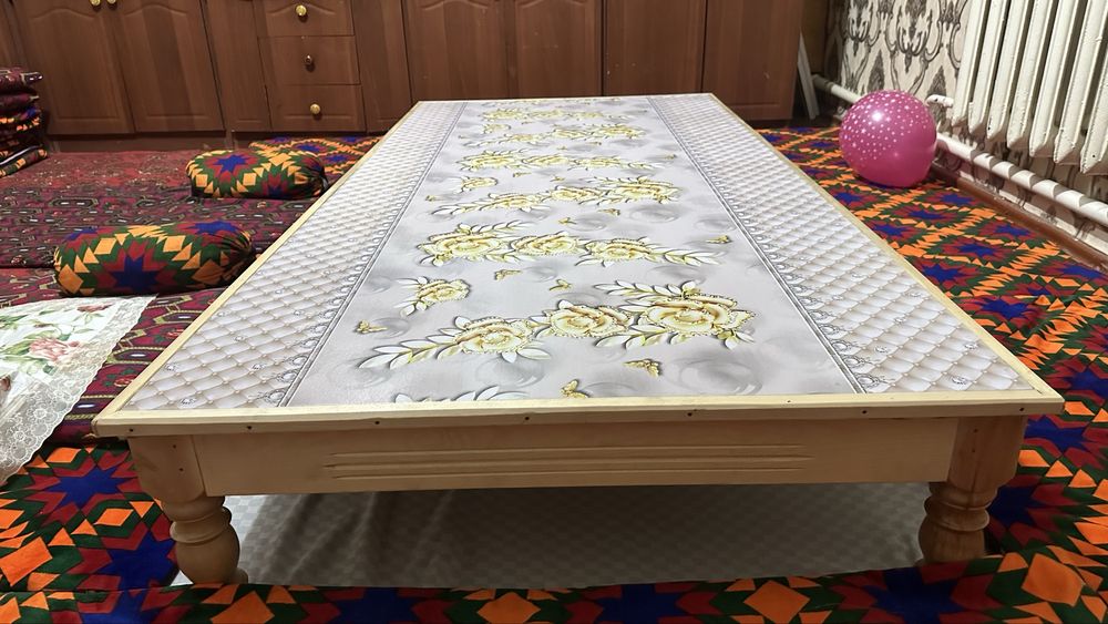 Yangi ustar sotiladi toza sifatli dastirxon qoʻlda zotilgan juda zor