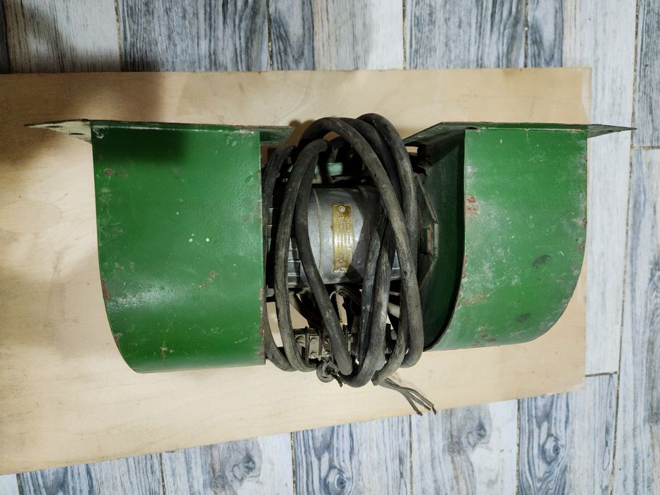 Продаю Вытяжку Улитка двойную, трёхфазная