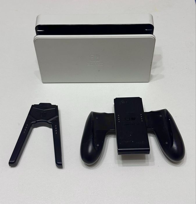 Продаю прошитый Nintendo Switch OLED