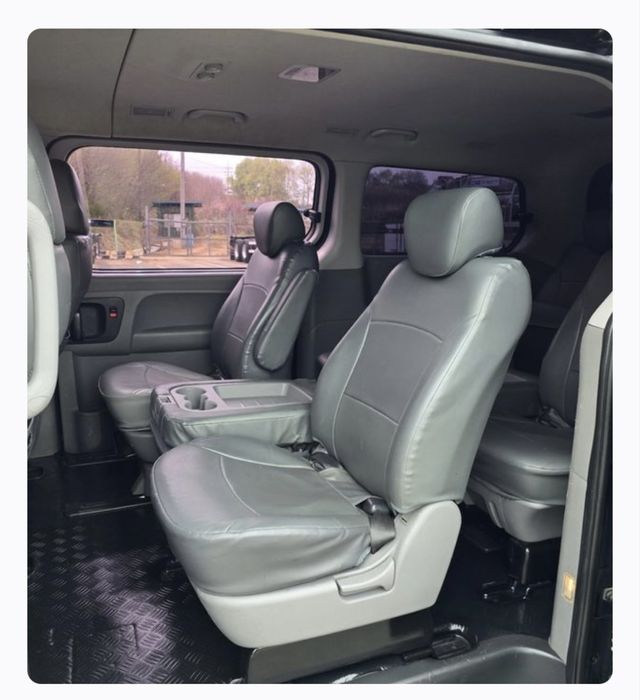 Hyundai Starex 12-Seater Wagon Smart
