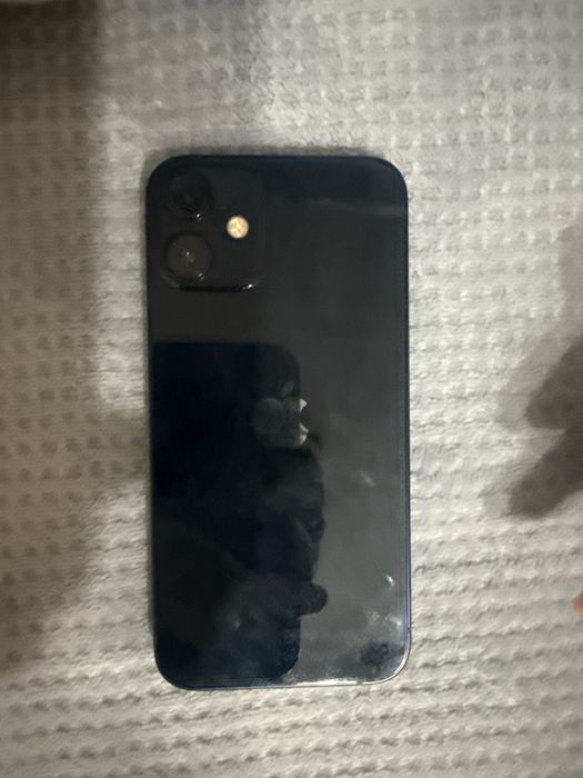 Iphone 12 pro 128, 75% iphone 12 mini 64 , 77%